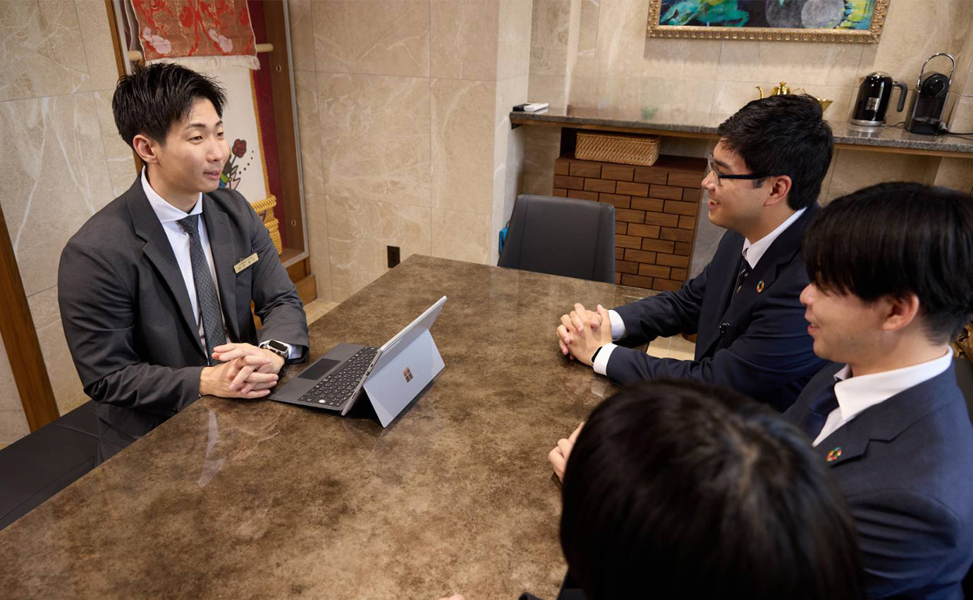 研修をしている様子